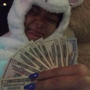 Meet your Posher, Symone